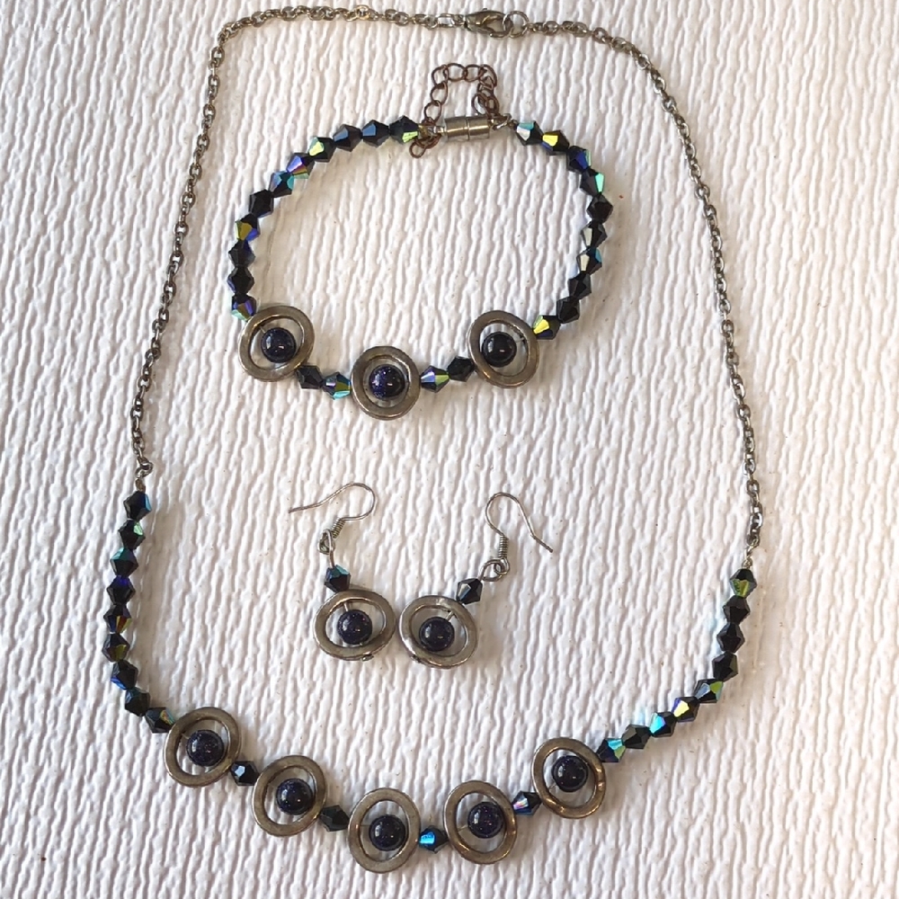✨Black Iridescent and Blue sparkle bead Necklace, Bracelet & Earring Set